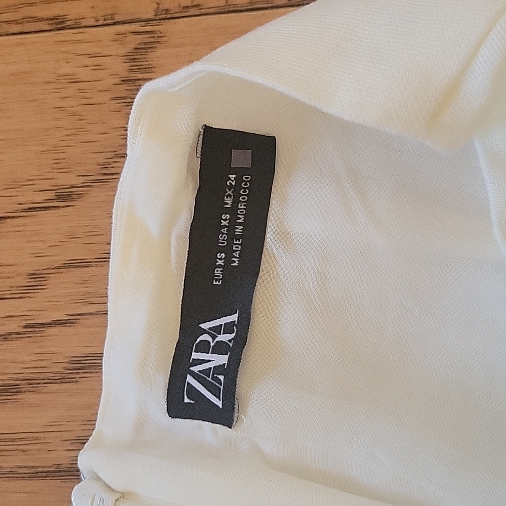 Zara White Linen Mini Skirt NWOT - Picture 2 of 3
